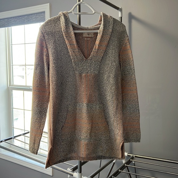 TNA Hoody - Picture 4 of 5